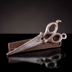RFGHAC Set 4 Stampi In Silicone A Tema Trucco - Forbici, Rossetto E Pennelli Per Cioccolato, Fondente E Decorazione Torte